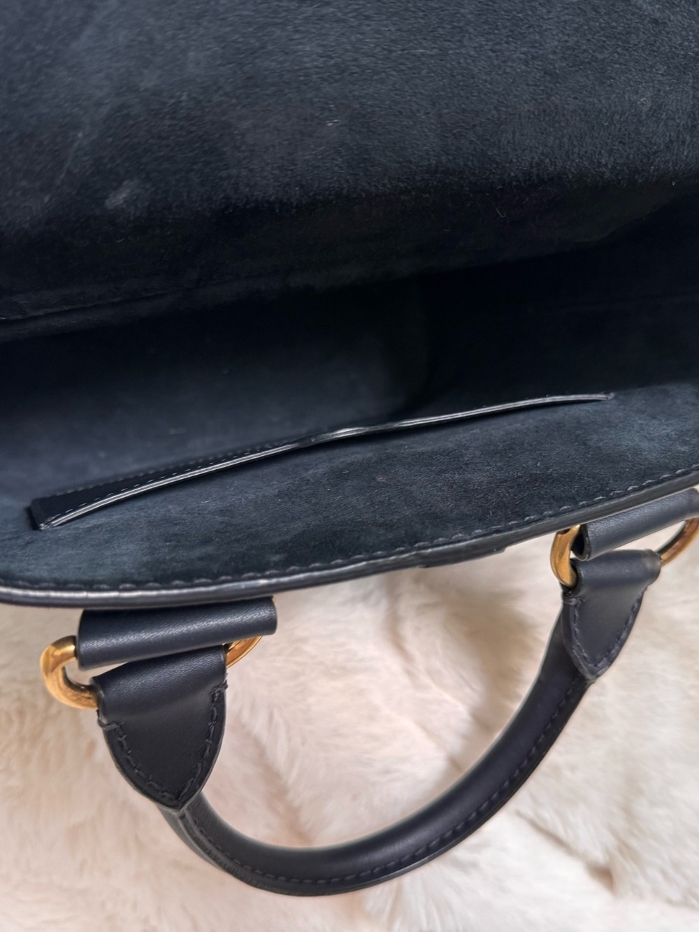 Dior Dioravenue Bucket Bag - Picture 9 of 13